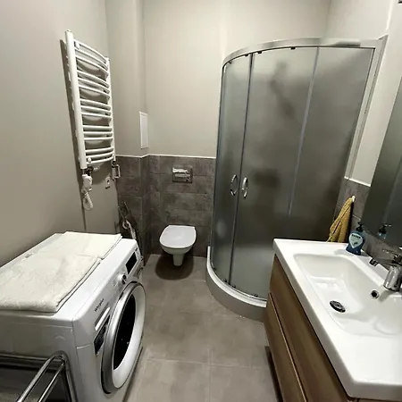 Cozy Next To Center